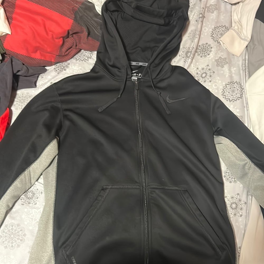 Nike Therma-fit zip up hoodie